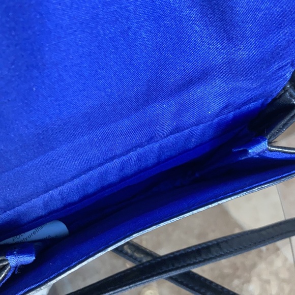 VR black crossbody bag - Picture 5 of 11